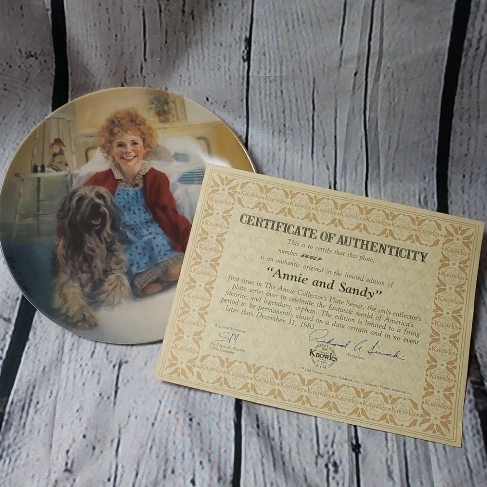 Annie Collectable Plate by Knowles‎